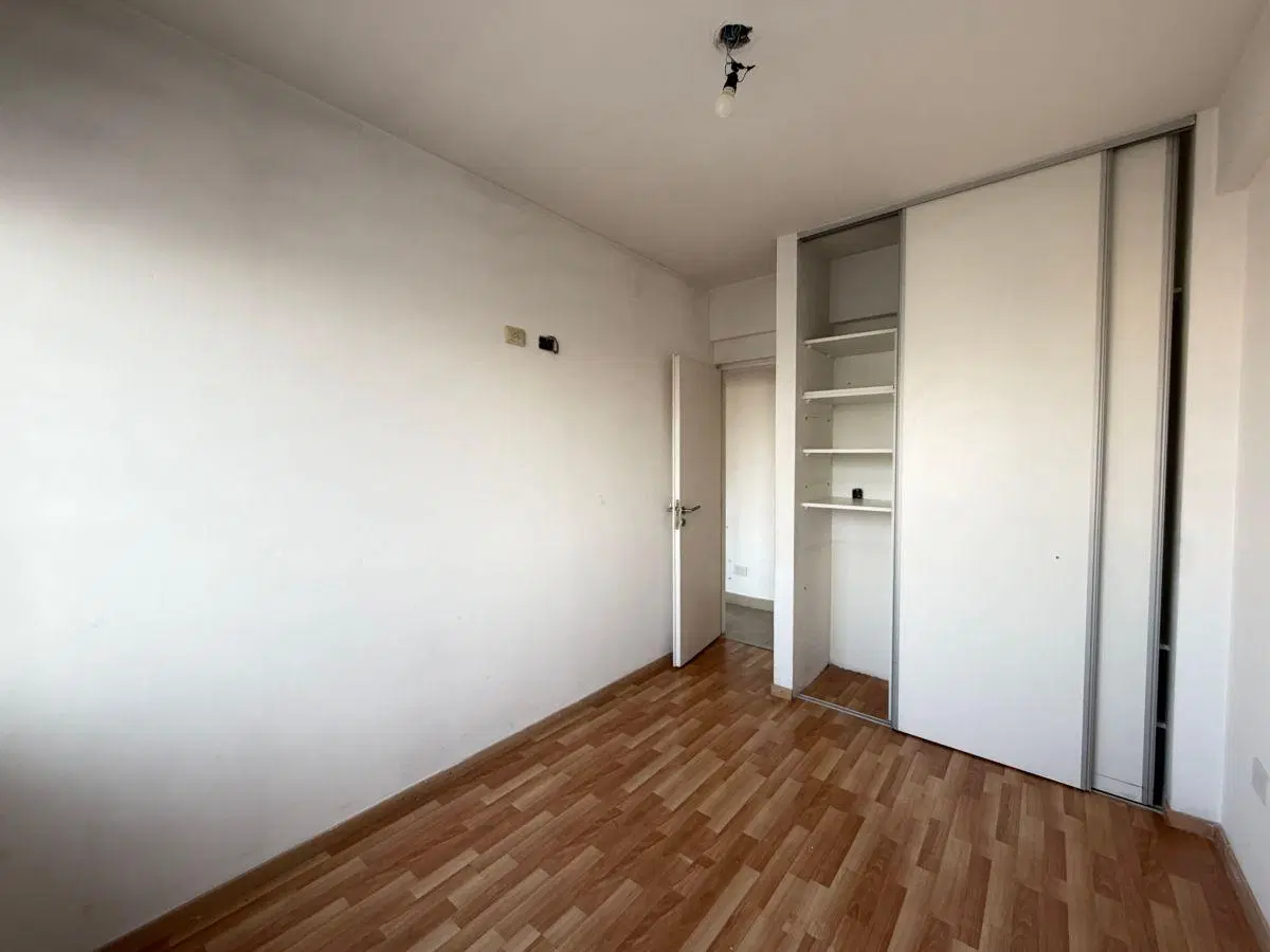 DEPARTAMENTO DE 3 AMBIENTES CON COCHERA 5