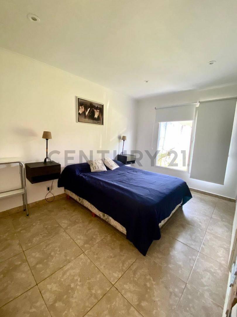 Venta de Hermosa Casa de 3 Dorm. en El Barrio Cerrito de Tandil 3