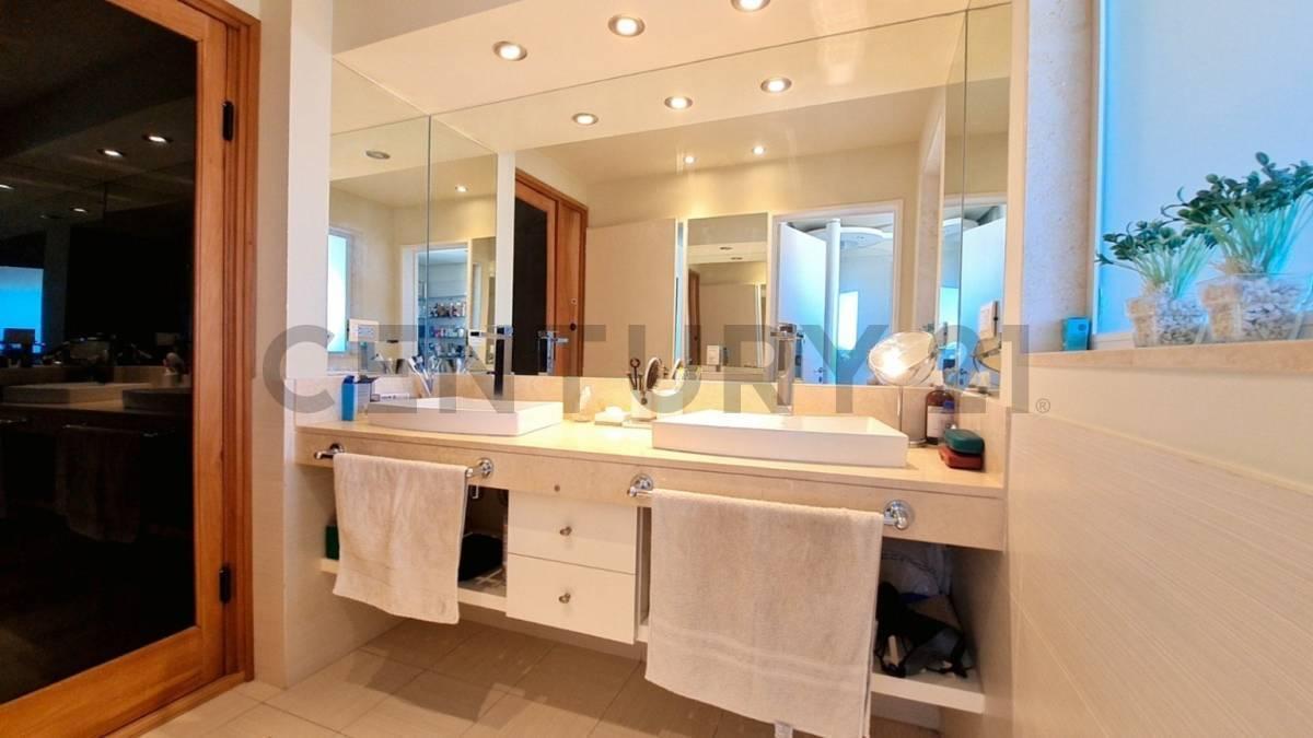 Magnífico Penthouse de 300 m² en Edificio Exclusivo de Tandil 2