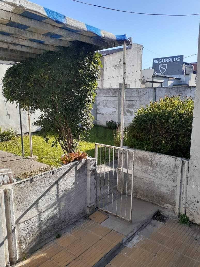 Venta de Casa de 2 Dorm. en Tandil 4