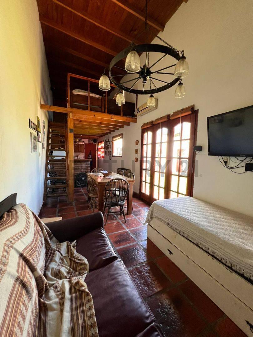 Venta de Excelente Casa + Departamento en El Centro de Tandil - Apta Credito 2