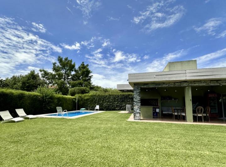 Casa en Fincas de Iraola II