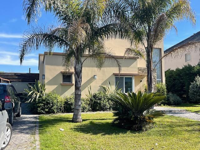 Casa en un lote interno en Fincas de Iraola II
