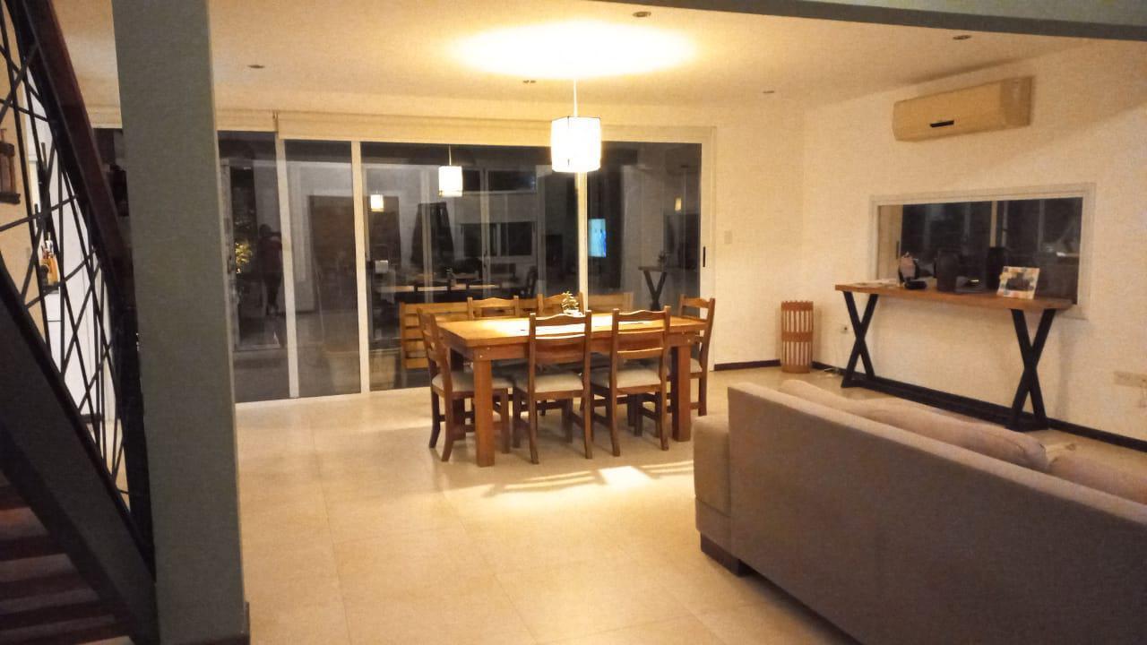 Foto de Casa en un lote interno en Fincas de Iraola II, imagen 3