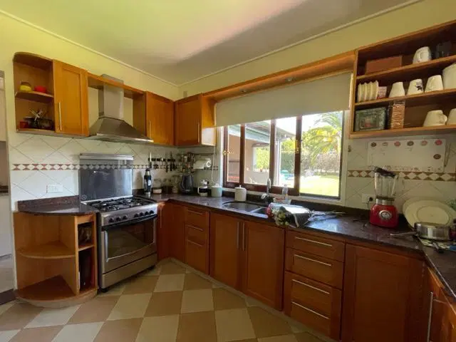 Casa a la venta Fincas de Iraola, ubicacion central. 3