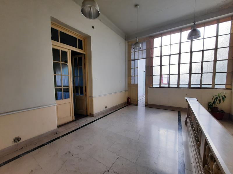 Casona de Estilo 1000 m² Plantas 2 Locales Balcarce y Pje. Giuffra, San Telmo 2