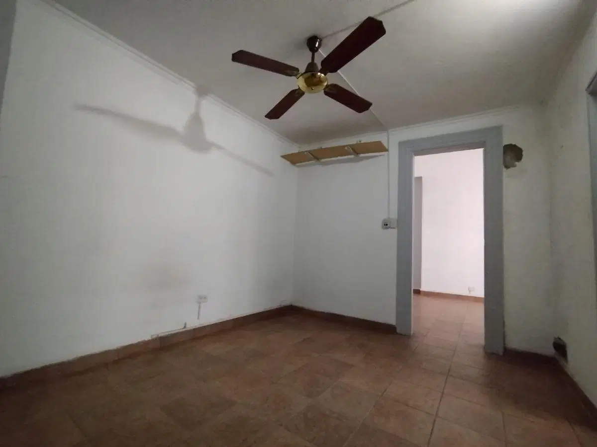 Alquiler PH con patio propio planta baja SIN expensas 3