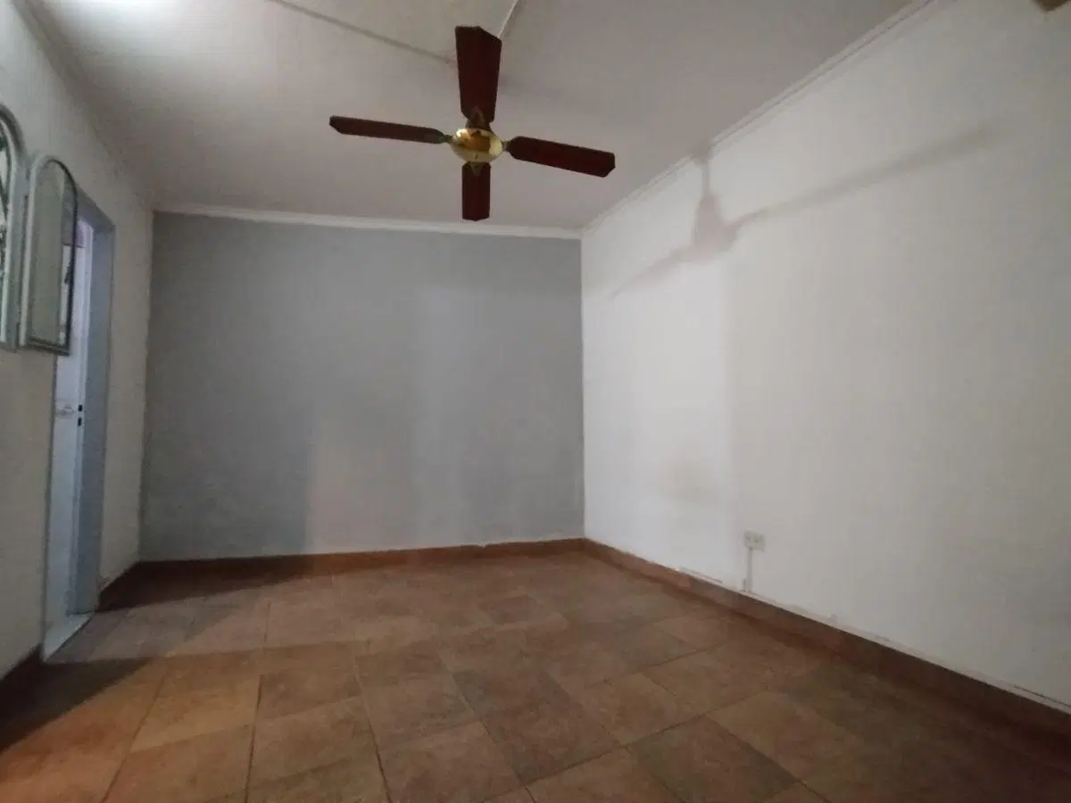 Alquiler PH con patio propio planta baja SIN expensas 2