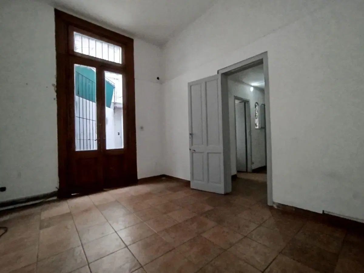 Alquiler PH con patio propio planta baja SIN expensas 1