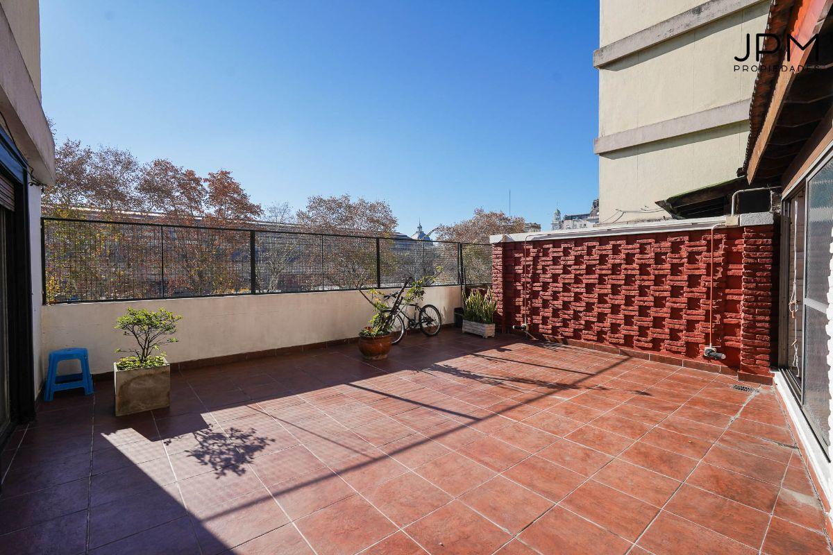 Foto de Venta Av. del Libertador al 200, 4 ambientes c/ Dep. Cochera y gran, imagen 3
