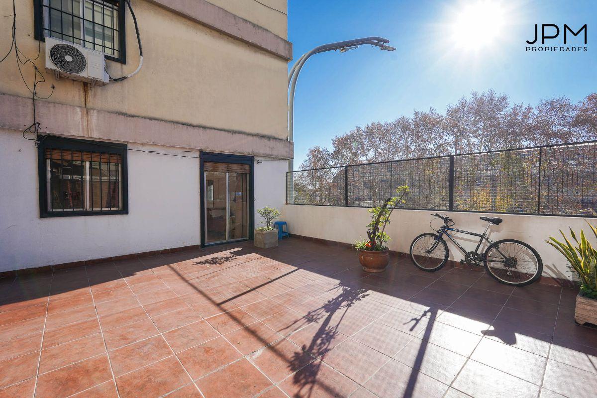Foto de Venta Av. del Libertador al 200, 4 ambientes c/ Dep. Cochera y gran, imagen 5