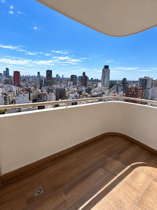 Foto de PALERMO. JULIAN ALVAREZ al 2300. 4 ambientes a nuevo con balcon. Torre, imagen 1