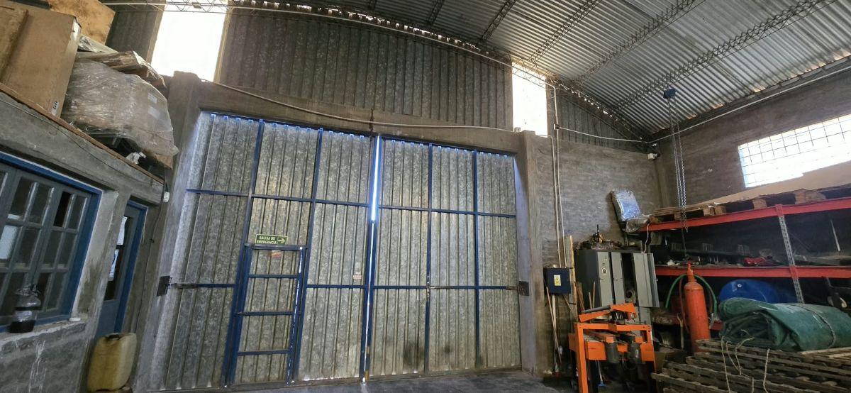 Foto de Venta de Casa con Galpón y Finca, imagen 2