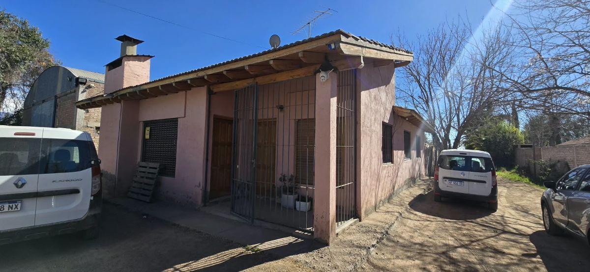 Foto de Venta de Casa con Galpón y Finca, imagen 1