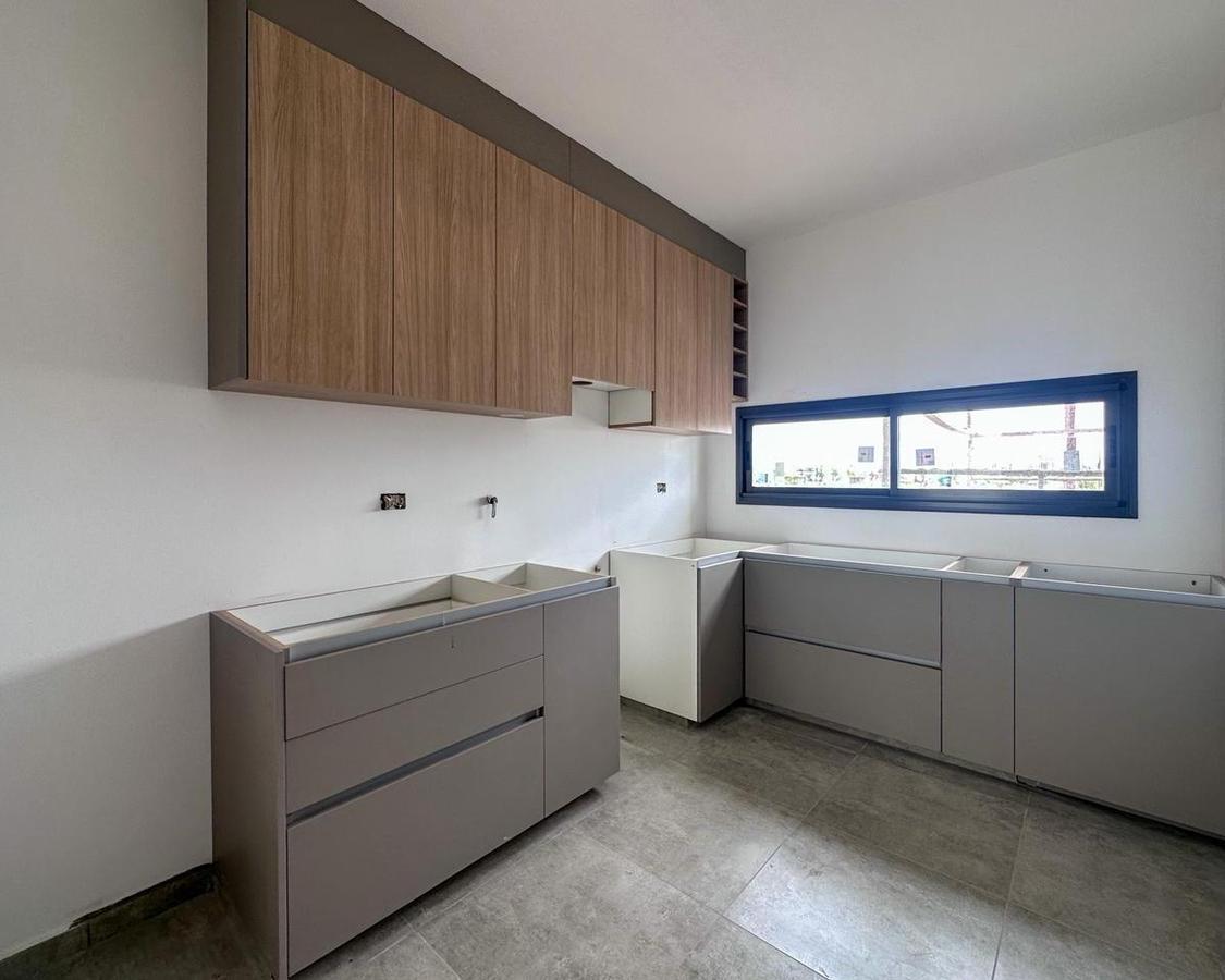 CASA VENTA 3 DORM QUEBRADAS DE MANANTIALES