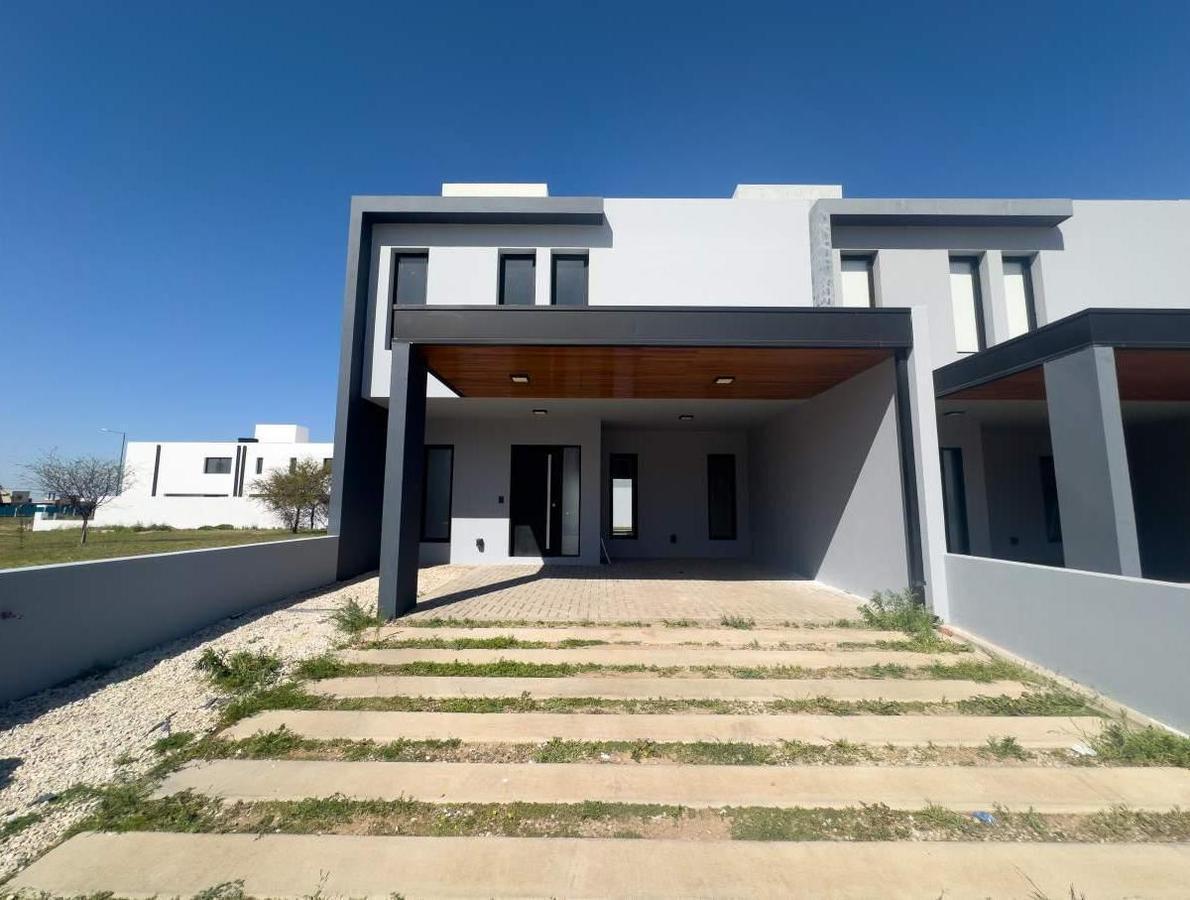 DUPLEX EN VENTA 3 DORM PRADOS DE MANANTIALES