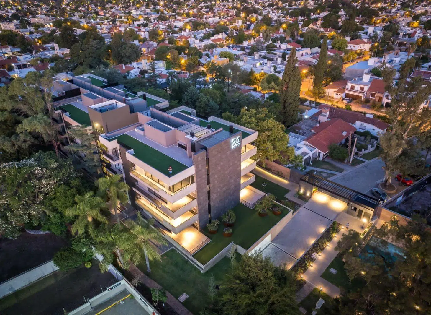 ALQUILER, Dpto Premium en Complejo 24 Cerro de las Rosas 3 Dorm, increíbles Amenities 3
