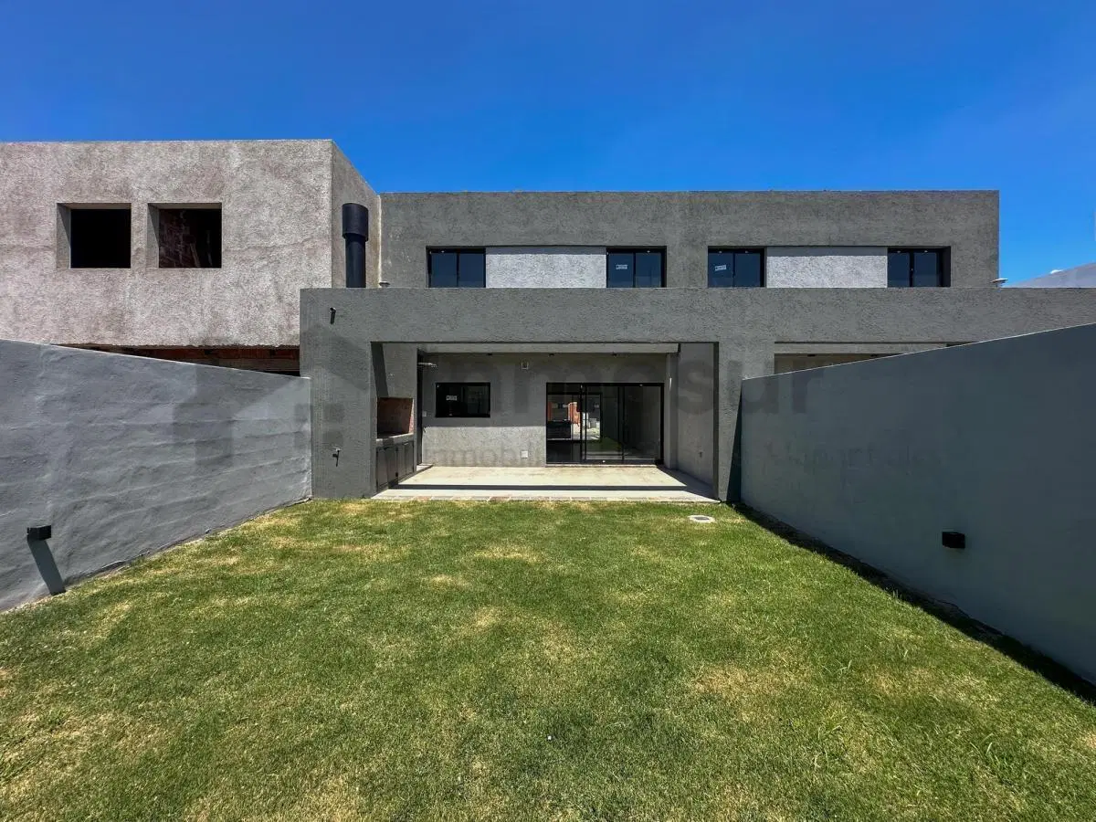 DÚPLEX VENTA 3 DORM QUEBRADAS DE MANANTIALES 1
