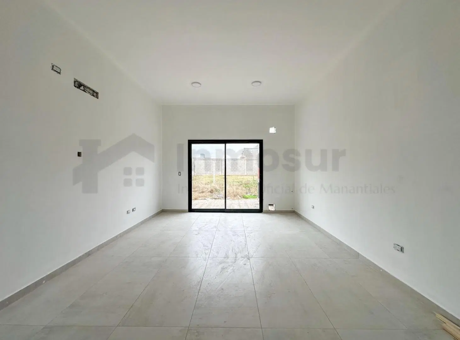 DUPLEX EN VENTA 2 DORM PLANTA BAJA DOCTA AVENIDA 3