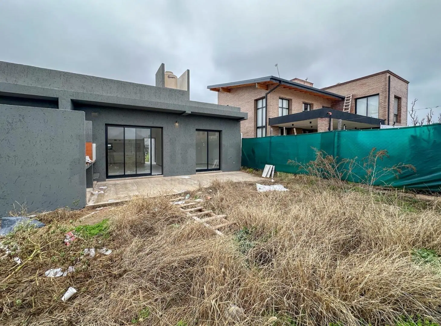 DUPLEX EN VENTA 2 DORM PLANTA BAJA DOCTA AVENIDA 8