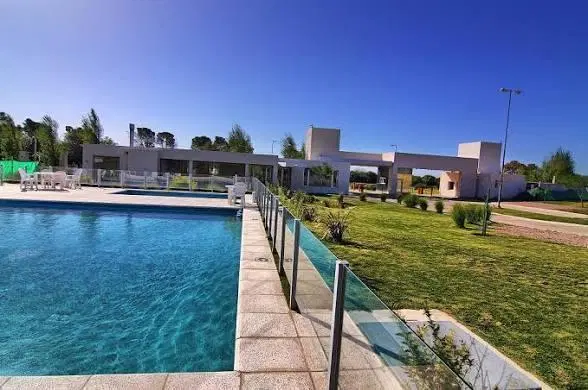 Lote en Barrio Manantiales Country 4