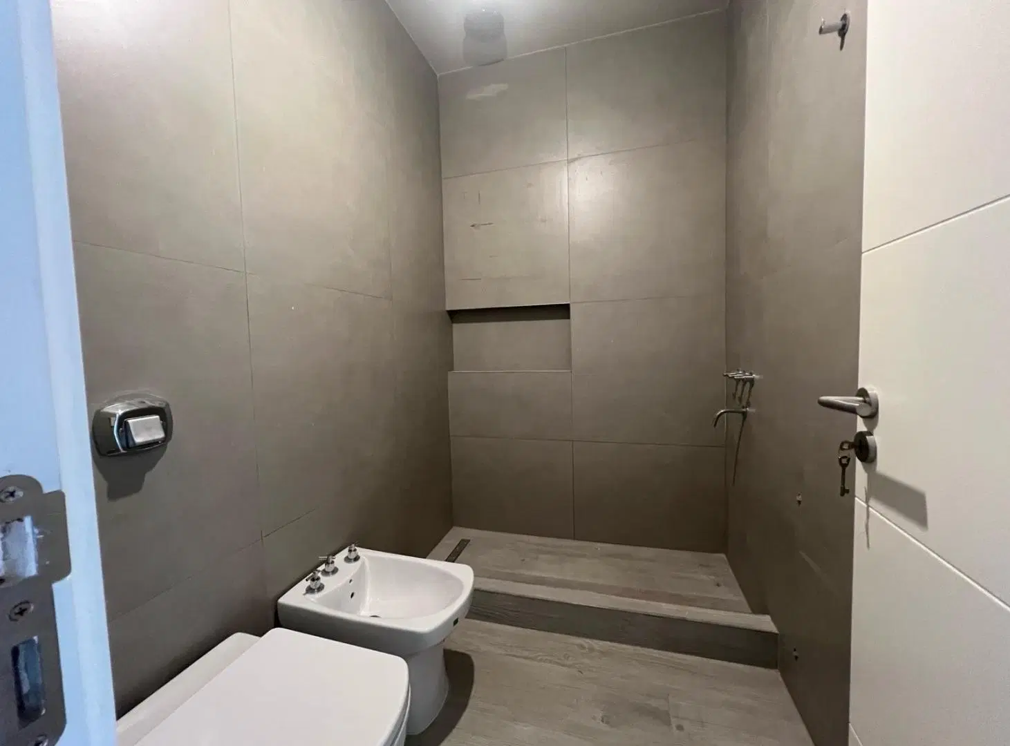 Chacra del norte II Duplex a estrenar, luminosa,3 dormitorios 5
