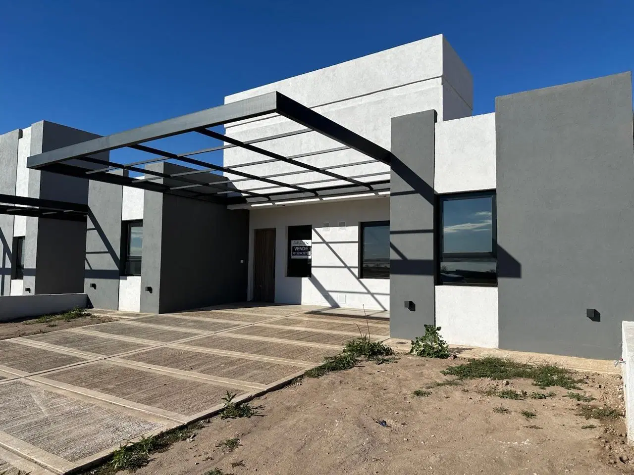 Duplex en Venta 2 dorm  Planta Baja en Docta 2