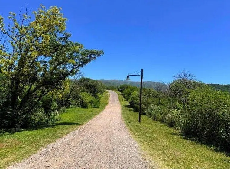 Lote en Venta en Corral de Barranca 2