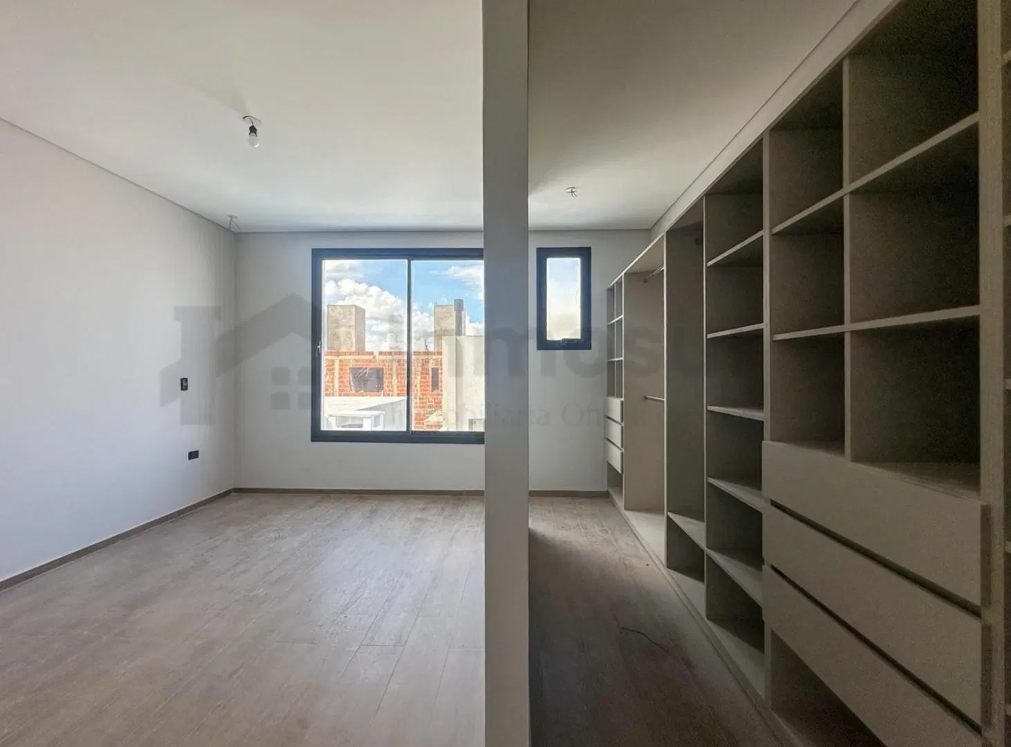 CASA EN VENTA 3 DORM RINCONES DE MANANTIALES 2