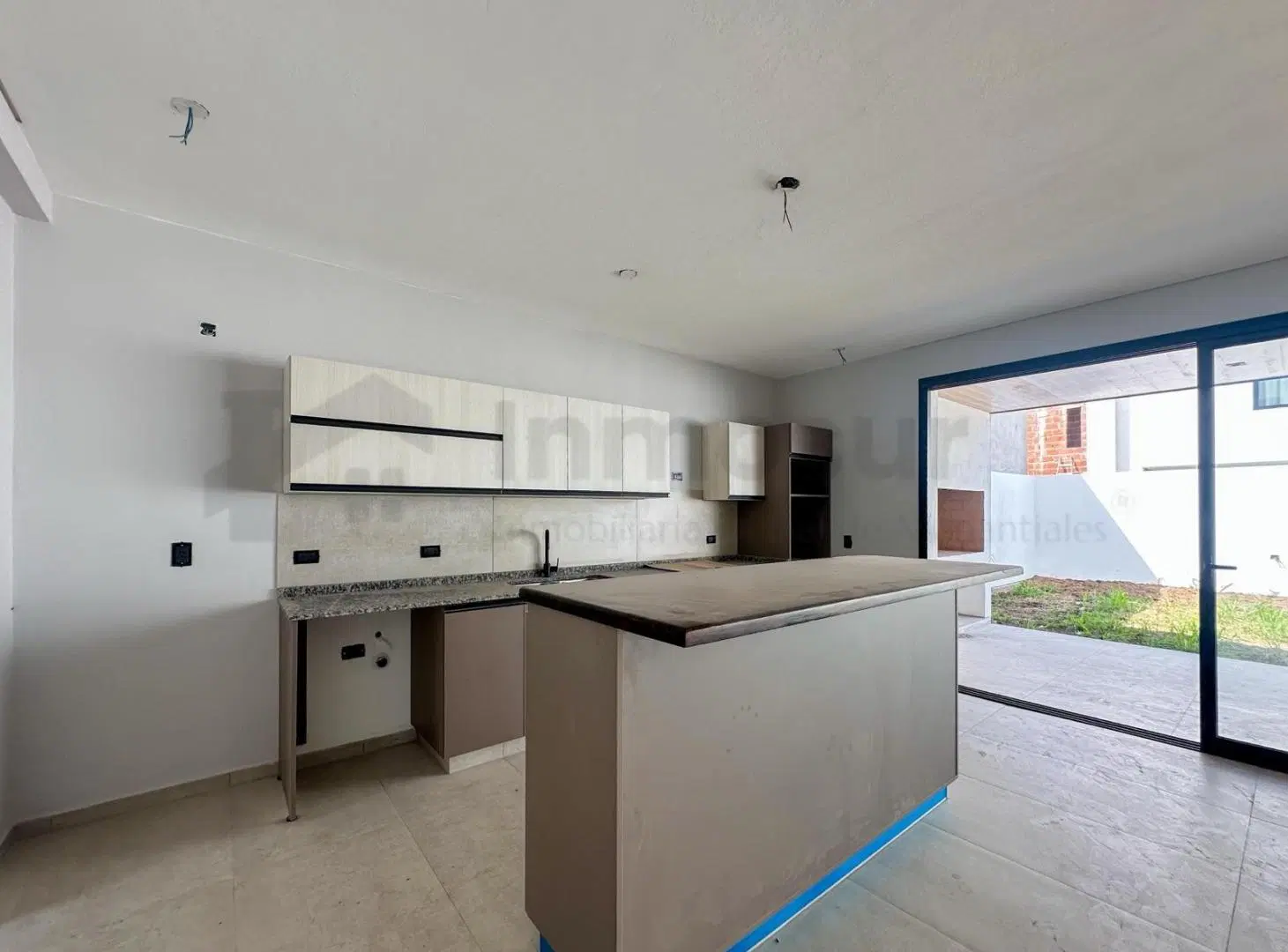 CASA EN VENTA 3 DORM RINCONES DE MANANTIALES 5