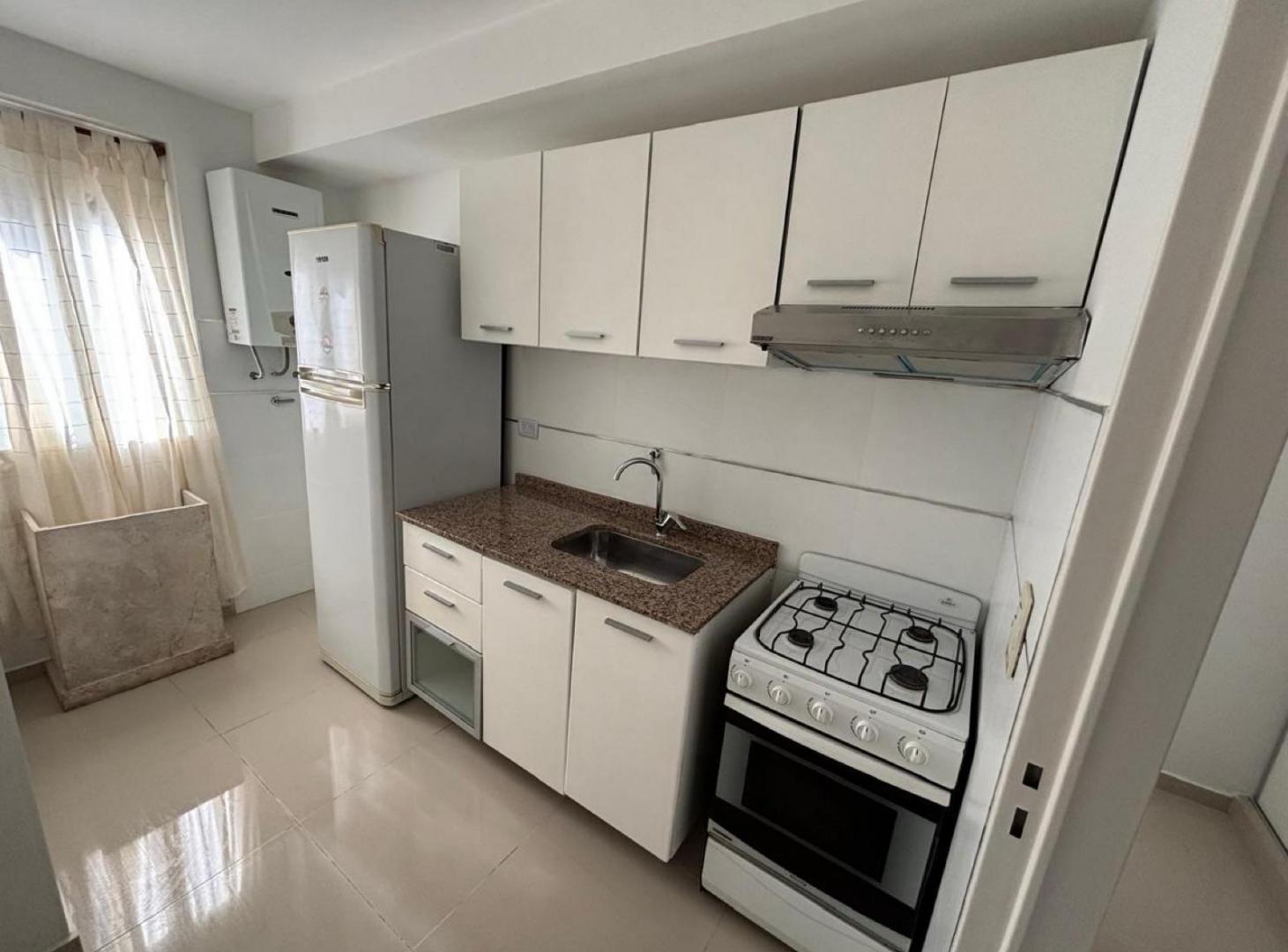 Foto de DEPARTAMENTO 1 DORMITORIO CON COCHERA AMOBLADO ALTO VILLASOL, imagen 4