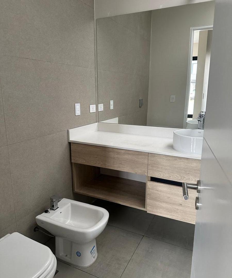 Foto de DUPLEX A ESTRENAR CATEGORIA - SAN IGNACIO VILLAGE- MANANTIALES II, imagen 2