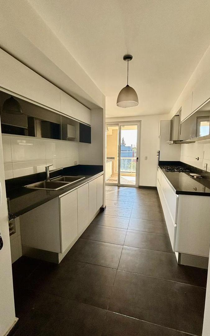 Foto de ALQUILER DEPARTAMENTO 2 DORMITORIOS EN SUITE. EXCELENTE UBICACIÓN Y, imagen 4