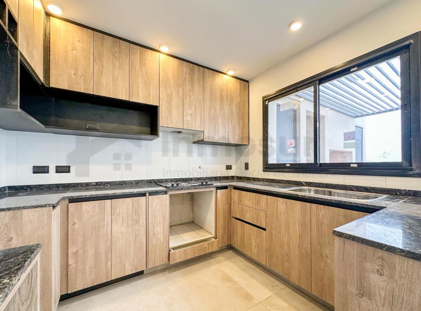 Foto de DUPLEX EN VENTA DE CATEGORIA QUEBRADAS DE MANANTIALES, imagen 5