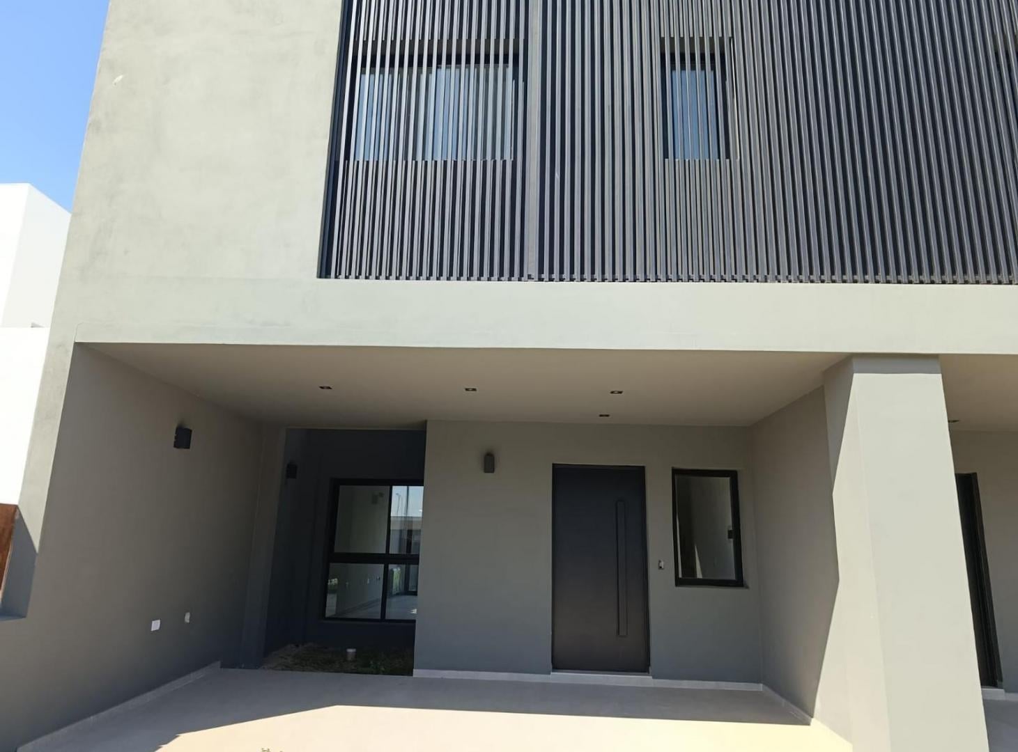 Foto de Venta de Duplex 3 dormitorios y 3 baños en Colinas de Manantiales, imagen 3