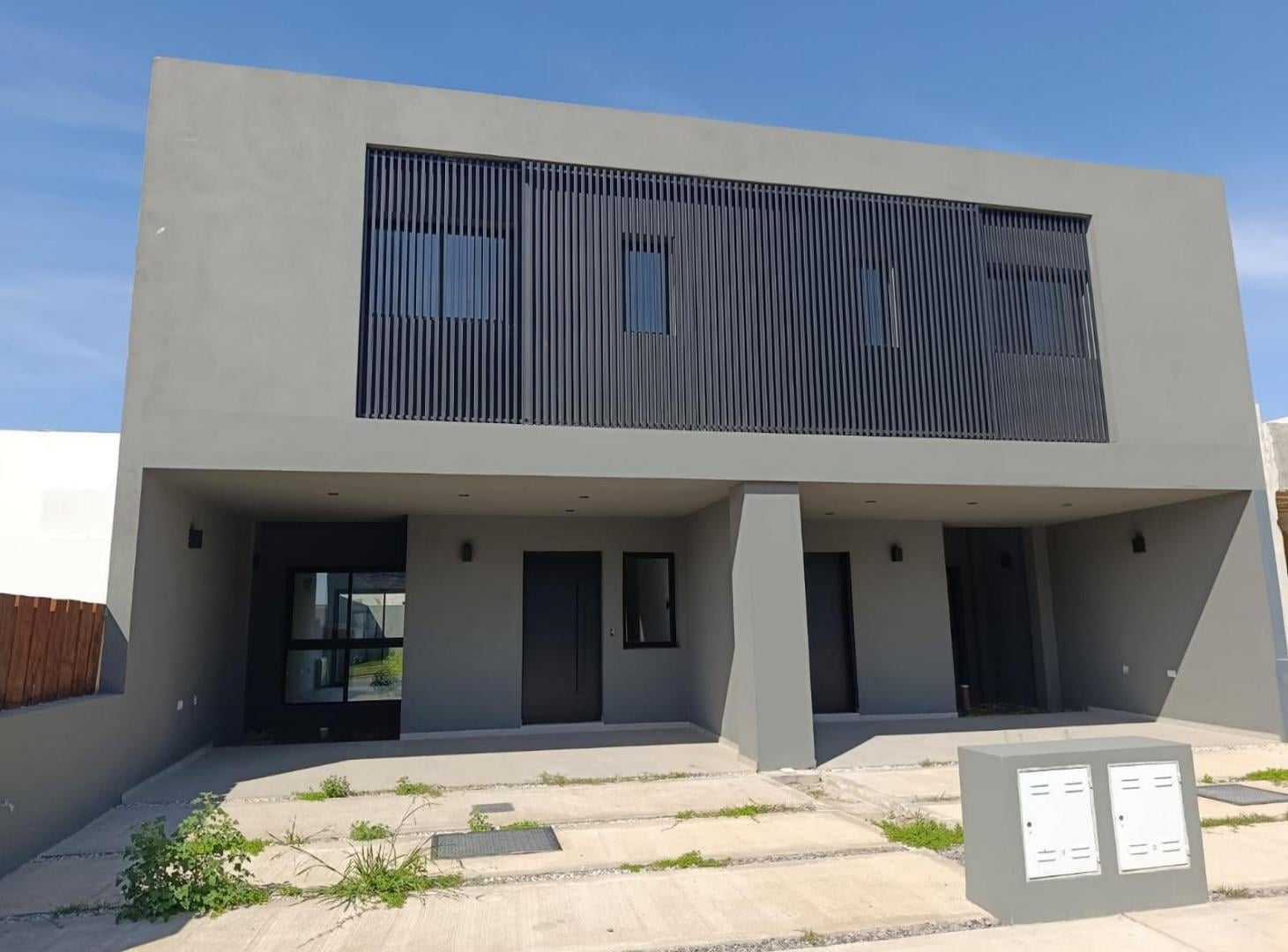 Foto de Venta de Duplex 3 dormitorios y 3 baños en Colinas de Manantiales, imagen 1