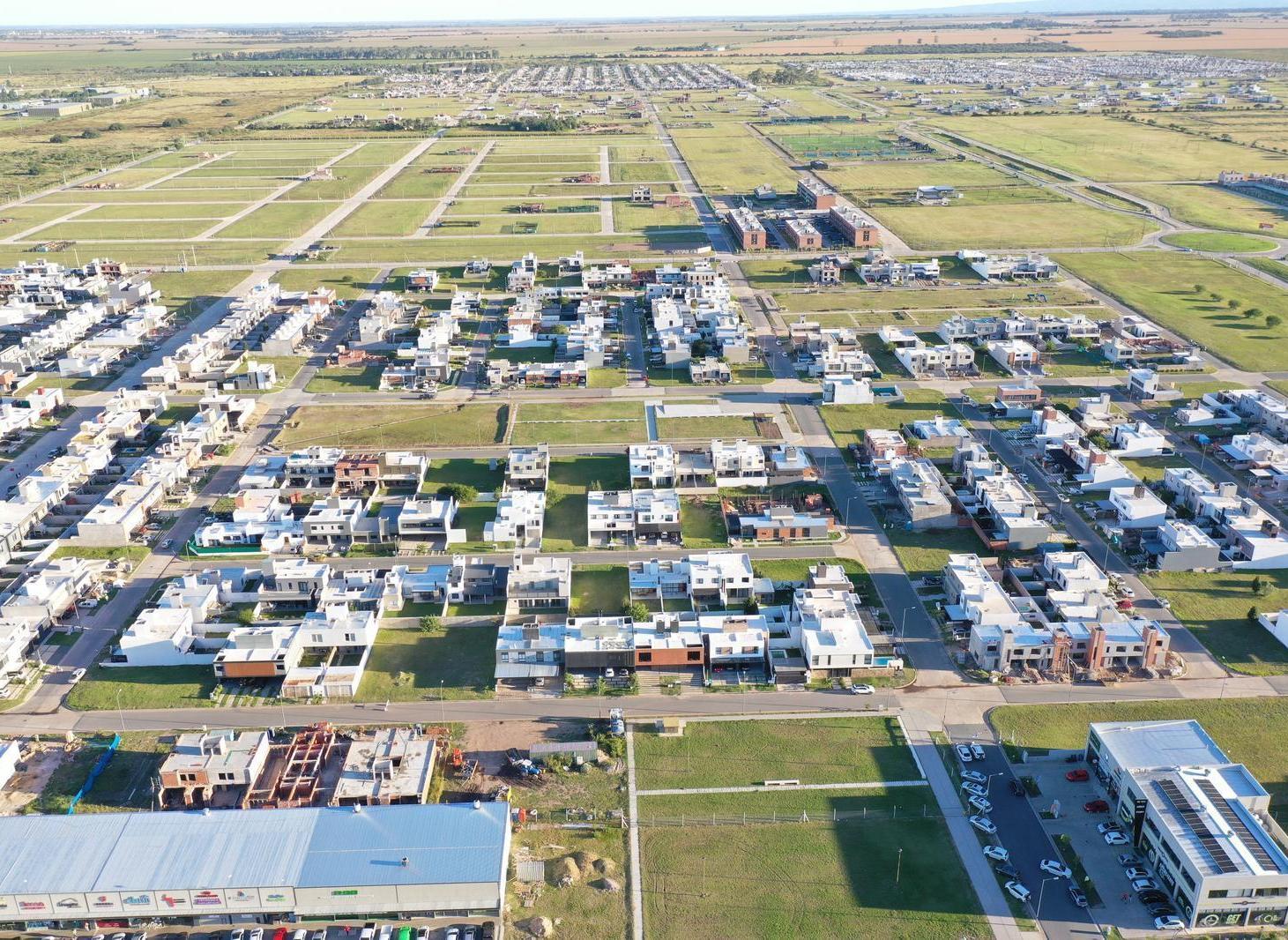 Foto de Lote en Venta en Brisas de Manantiales, imagen 4