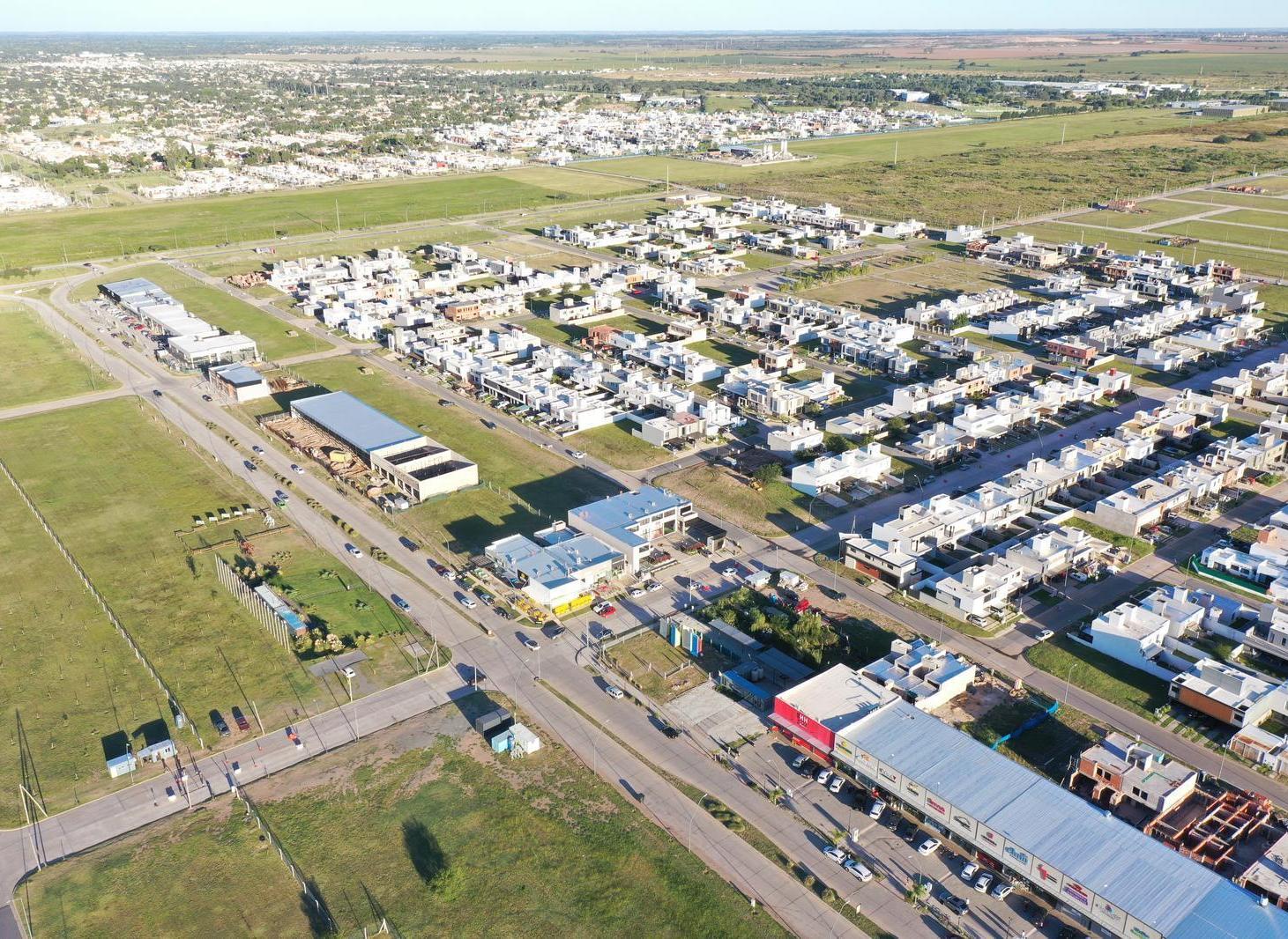 Foto de Lote en Venta en Brisas de Manantiales, imagen 2