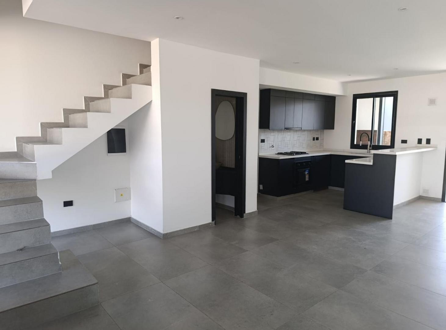 Foto de Duplex de categoria en Colinas de Manantiales, imagen 1