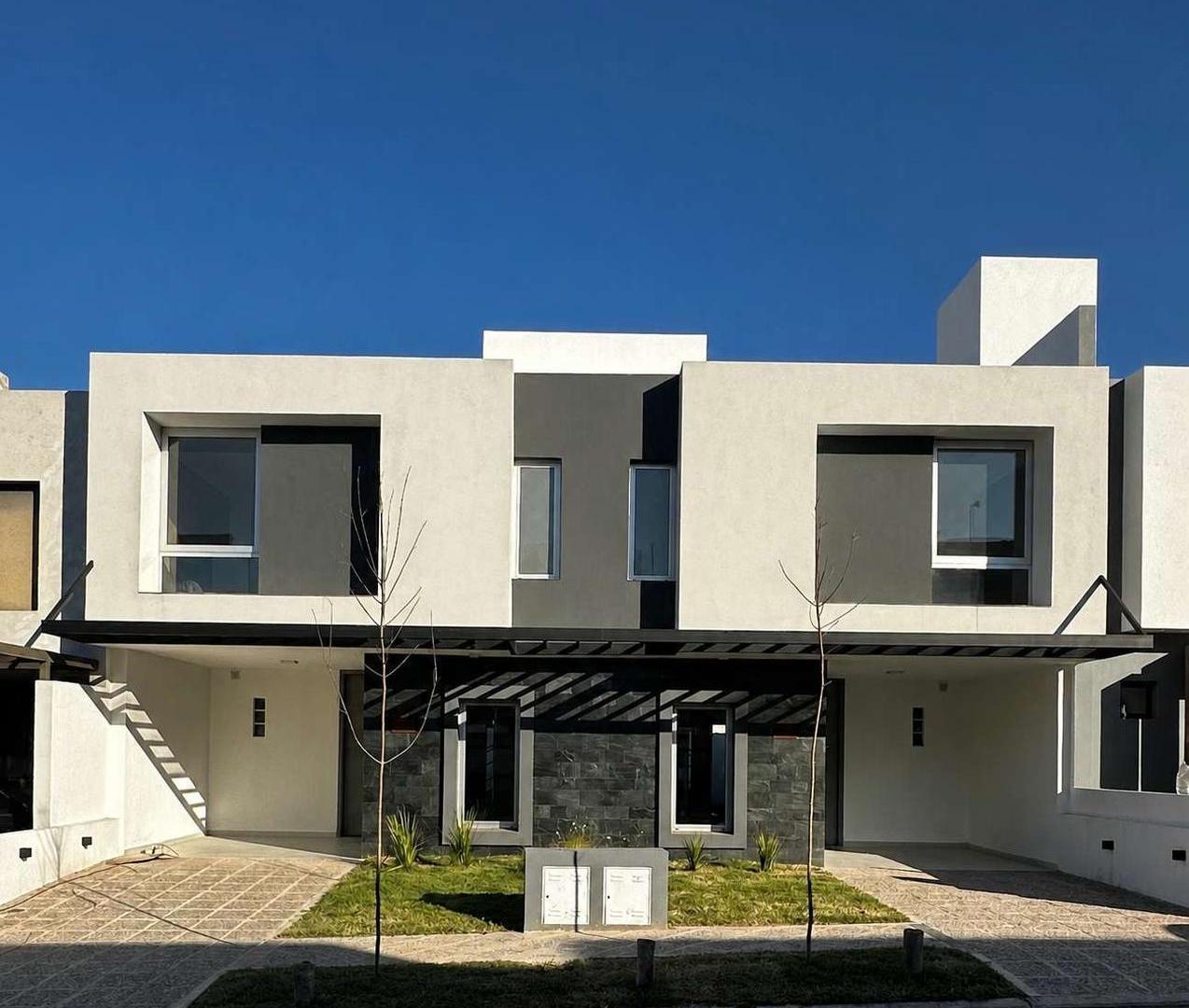 Foto de Duplex en Venta 3 dorm en Miradores de Manantiales II, imagen 1