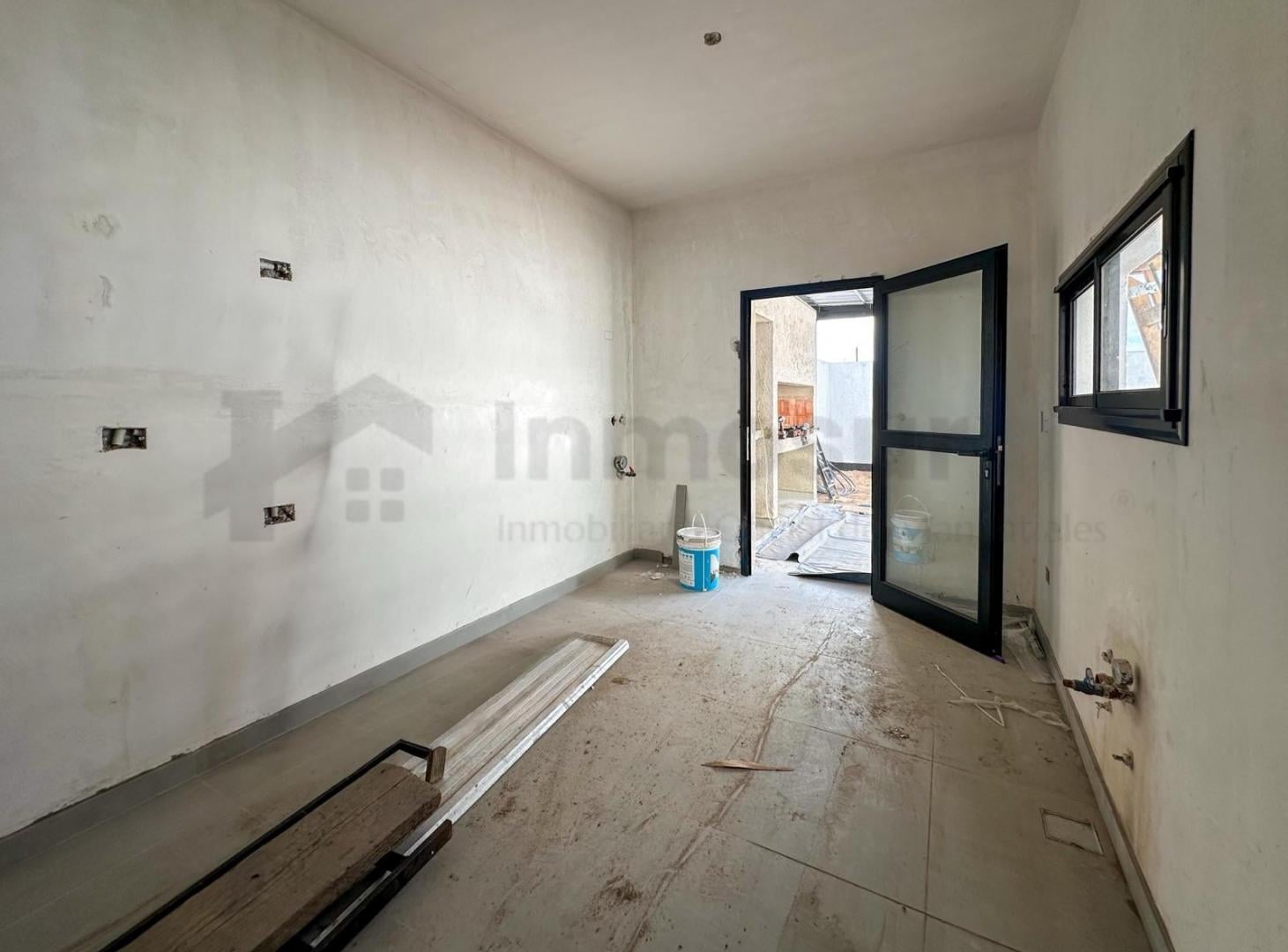 Foto de OPORTUNIDAD DUPLEX EN VENTA 2 DORM PLANTA BAJA PAMPAS DE MANANTIALES, imagen 5
