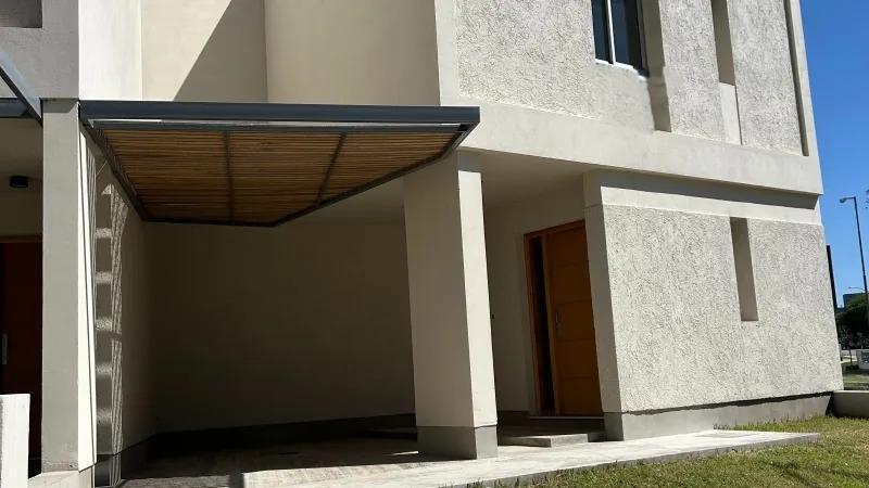 Foto de Duplex en Venta 3 dorm en Miradores de Manantiales II, imagen 3