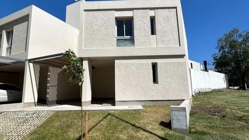 Foto de Duplex en Venta 3 dorm en Miradores de Manantiales II, imagen 1
