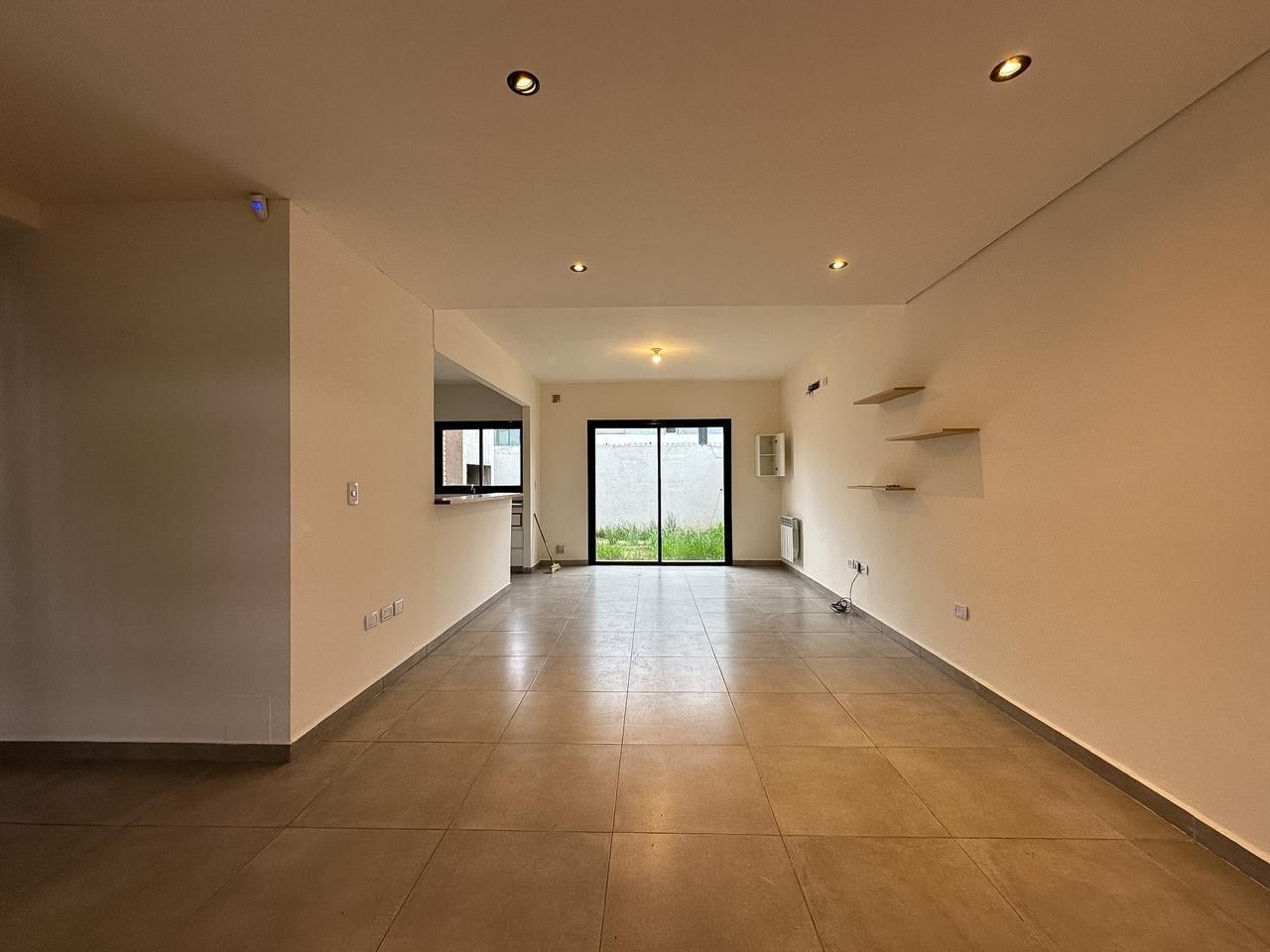 Foto de Oportunidad Duplex en Venta 3 dorm en Miradores de Manantiales I, imagen 4
