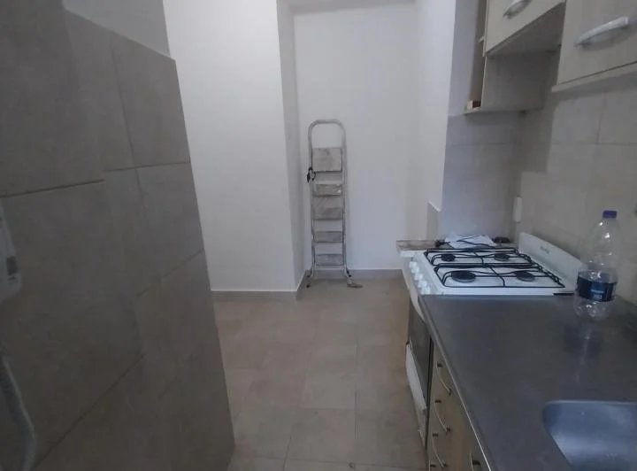 Caballito: Parque Rivadavia 2 ambientes con patio con expensas y ABL inluidos 5