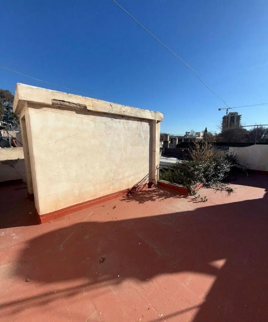 Casa en Godoy Cruz a reciclar 4