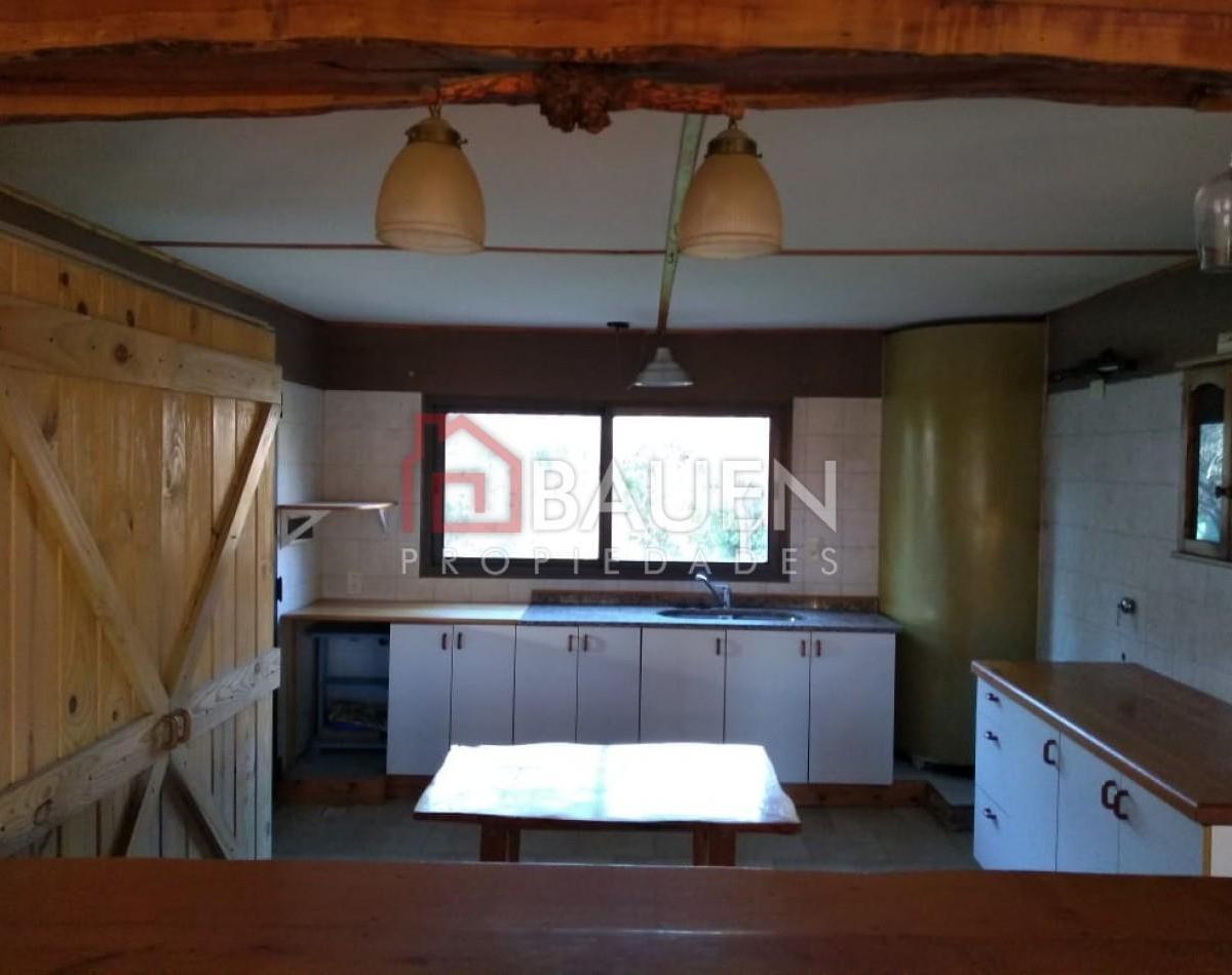 Excelente Propiedad en Barrio Jardines del Chimehuin 3