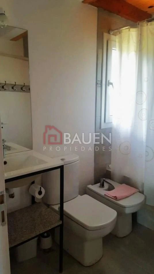 Amplia Casa con 3 Dorm. Rodeada de Bosque y Cercano a Laguna Rosales 3