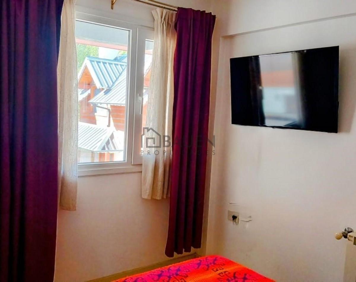 Excelente Departamento 3 Ambientes con Cochera Todos Los Servicios 2