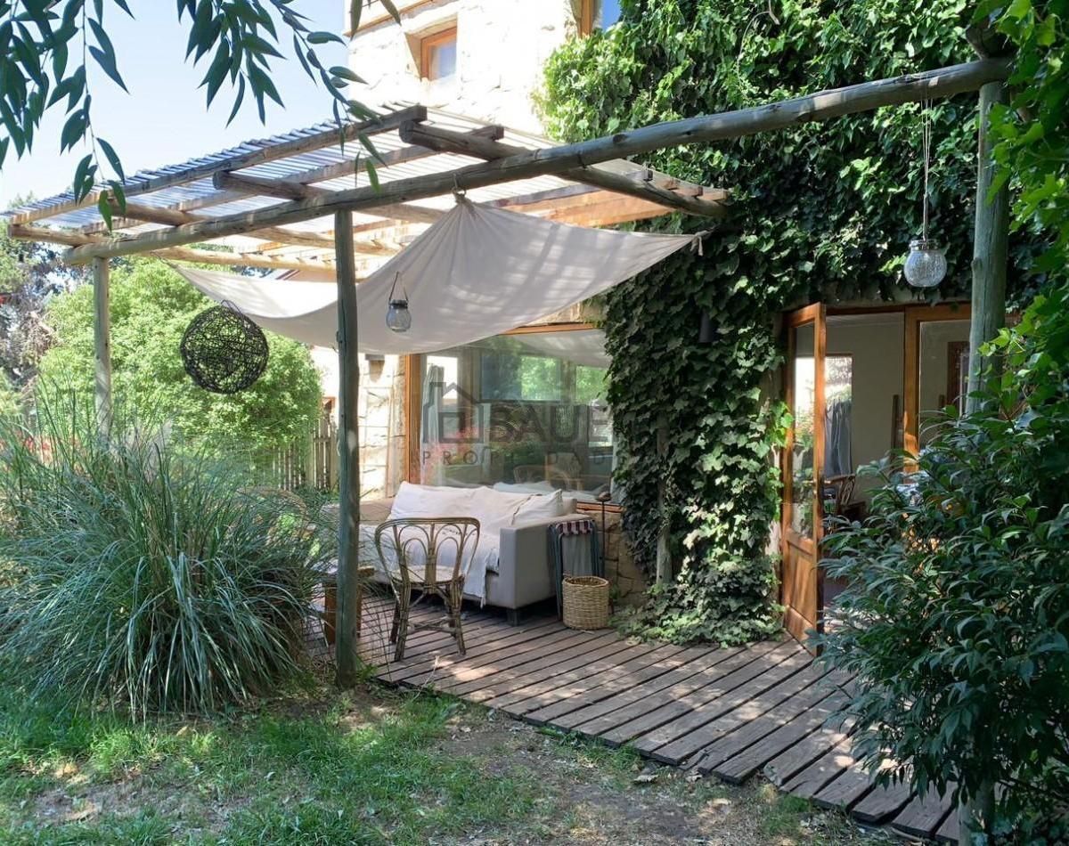Importante Casa en B°las Moras 5
